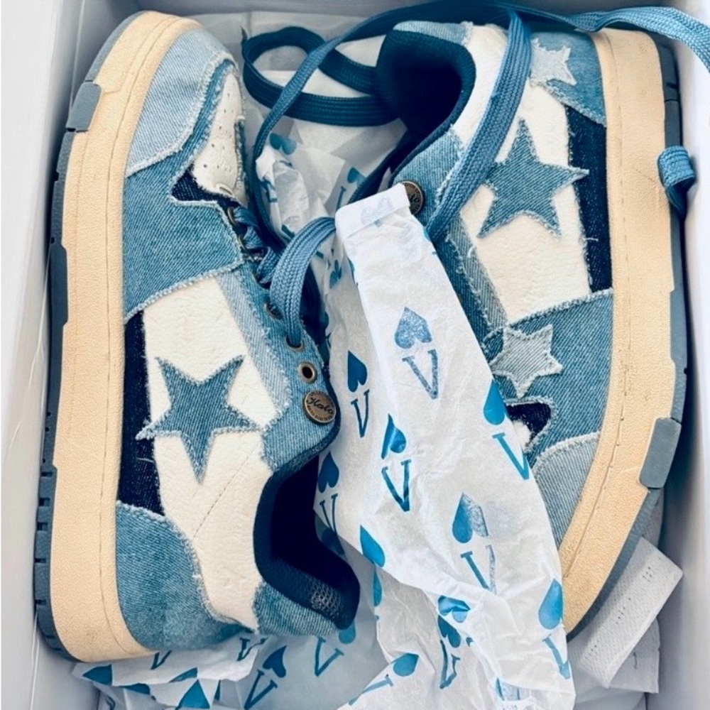 Aelfric Eden Shoes in size 40- Blue and White Stars